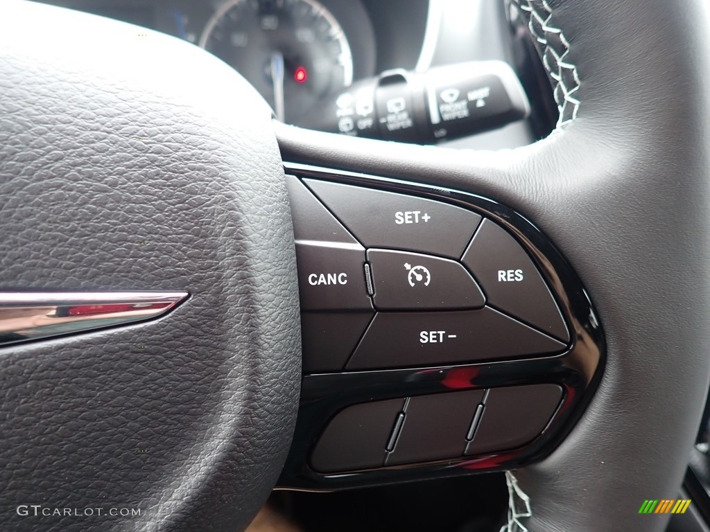 2020 Chrysler Pacifica Touring Black Steering Wheel Photo #139374758