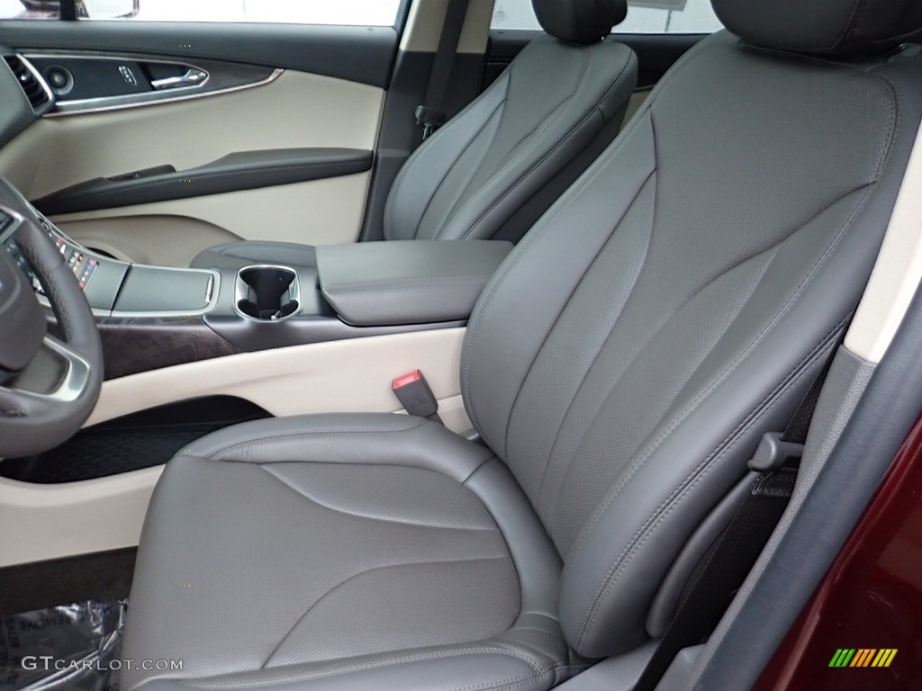 2020 Lincoln Nautilus Reserve AWD Front Seat Photo #139374971