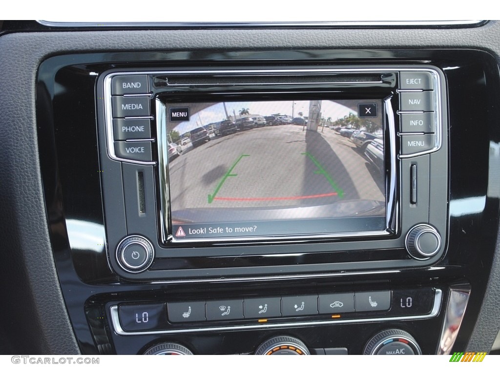 2017 Volkswagen Jetta GLI 2.0T Controls Photo #139377932