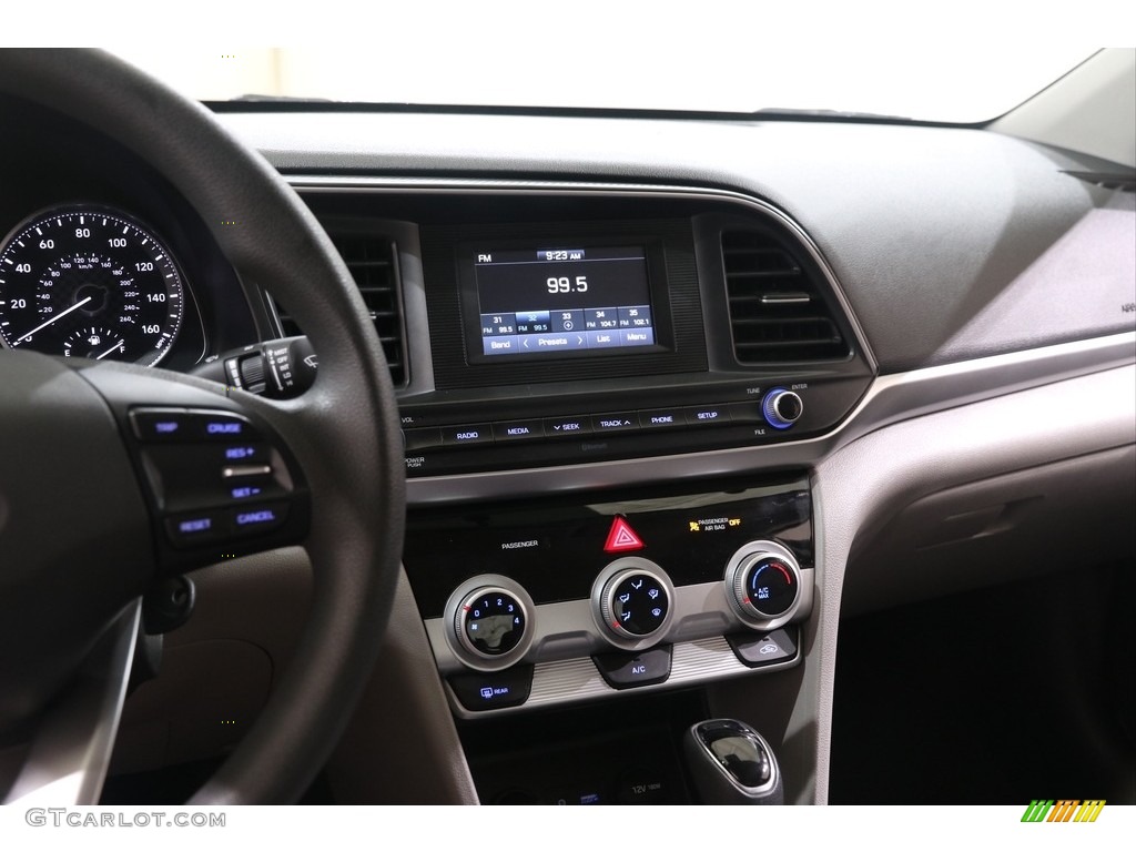 2019 Elantra SE - Galactic Gray / Gray photo #8