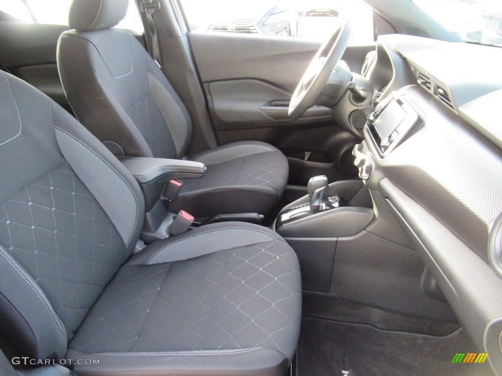 Charcoal Interior 2020 Nissan Kicks S Photo #139378466