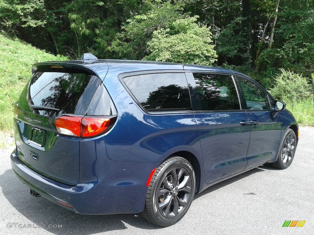 Jazz Blue Pearl 2020 Chrysler Pacifica Touring Exterior Photo #139378622