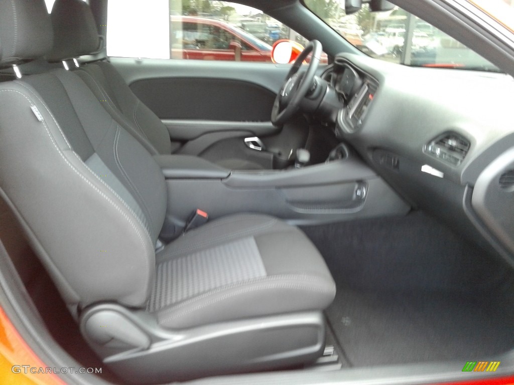 2020 Challenger SXT - TorRed / Black photo #14