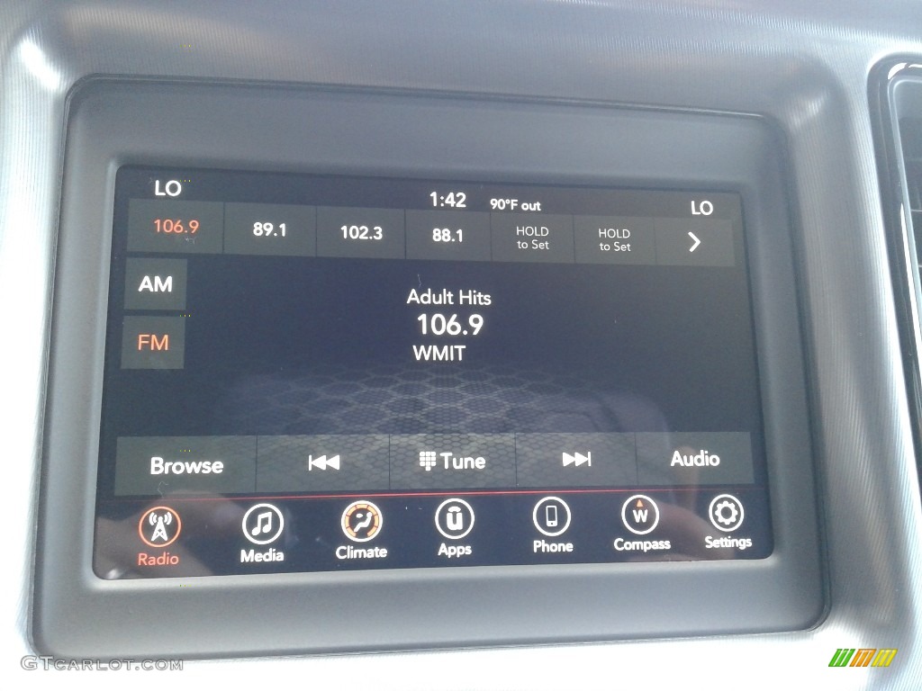 2020 Challenger SXT - TorRed / Black photo #20