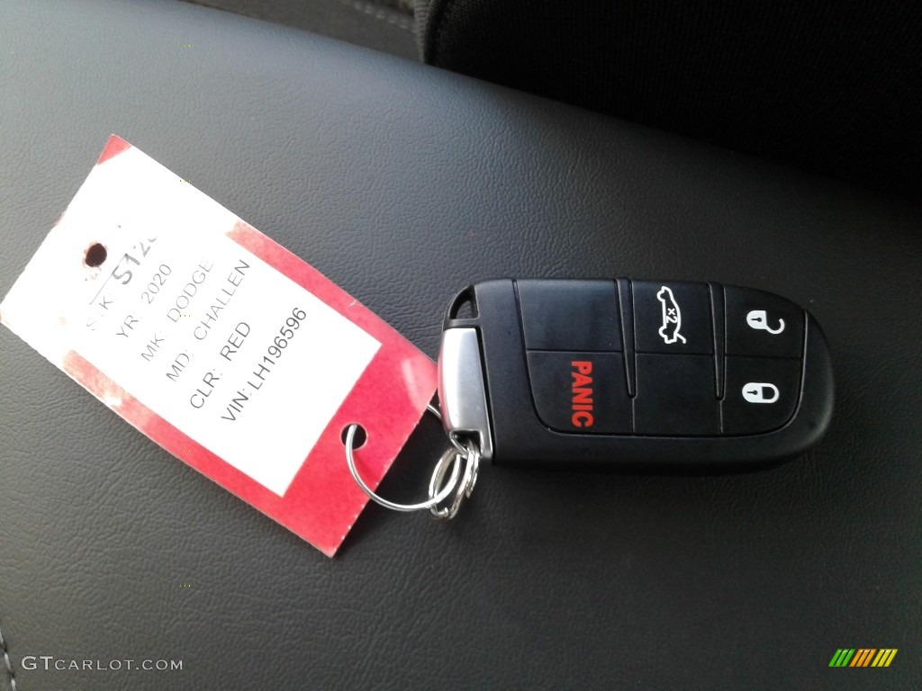 2020 Challenger SXT - TorRed / Black photo #26