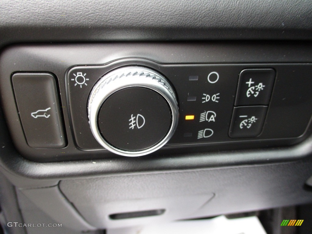 2020 Ford Explorer Platinum 4WD Controls Photos