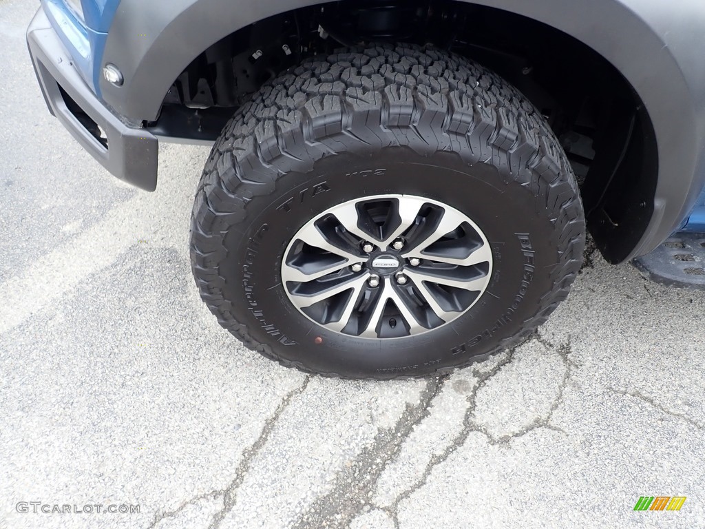 2019 F150 SVT Raptor SuperCrew 4x4 - Performance Blue / Raptor Black/Unique Blue Accent photo #2