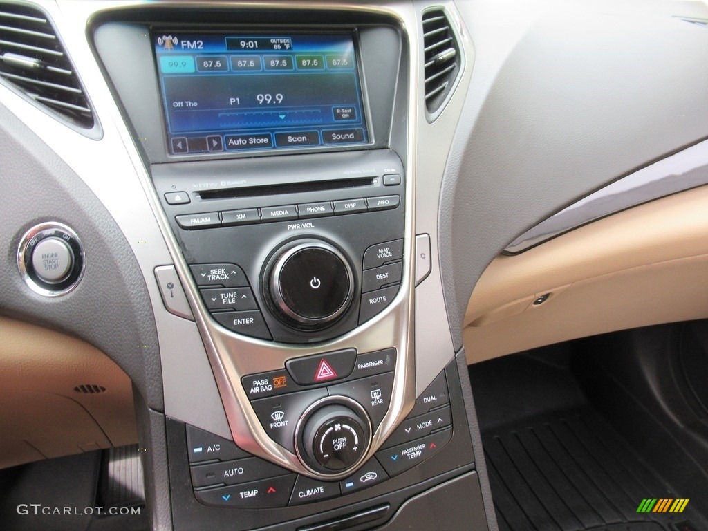 2013 Azera  - Hyper Silver Metallic / Camel photo #18