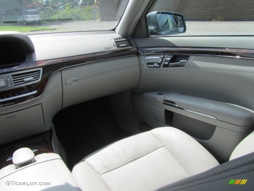 2011 S 550 4Matic Sedan - Flint Grey Metallic / Grey/Dark Grey photo #14