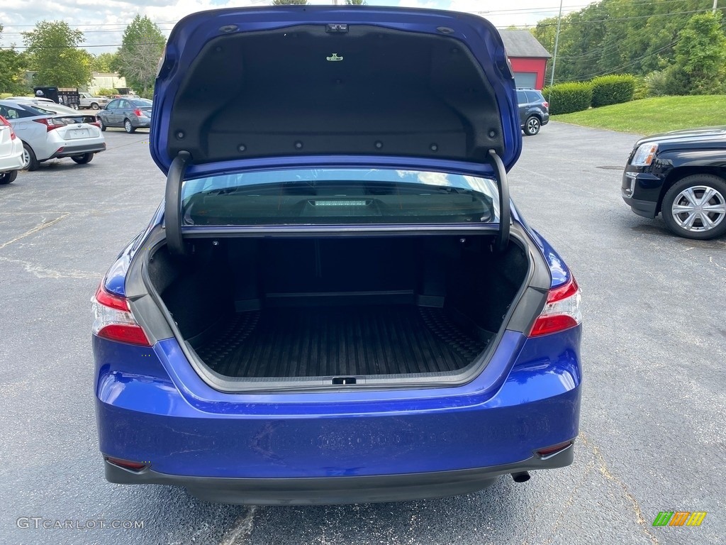 2018 Camry LE - Blue Crush Metallic / Black photo #9