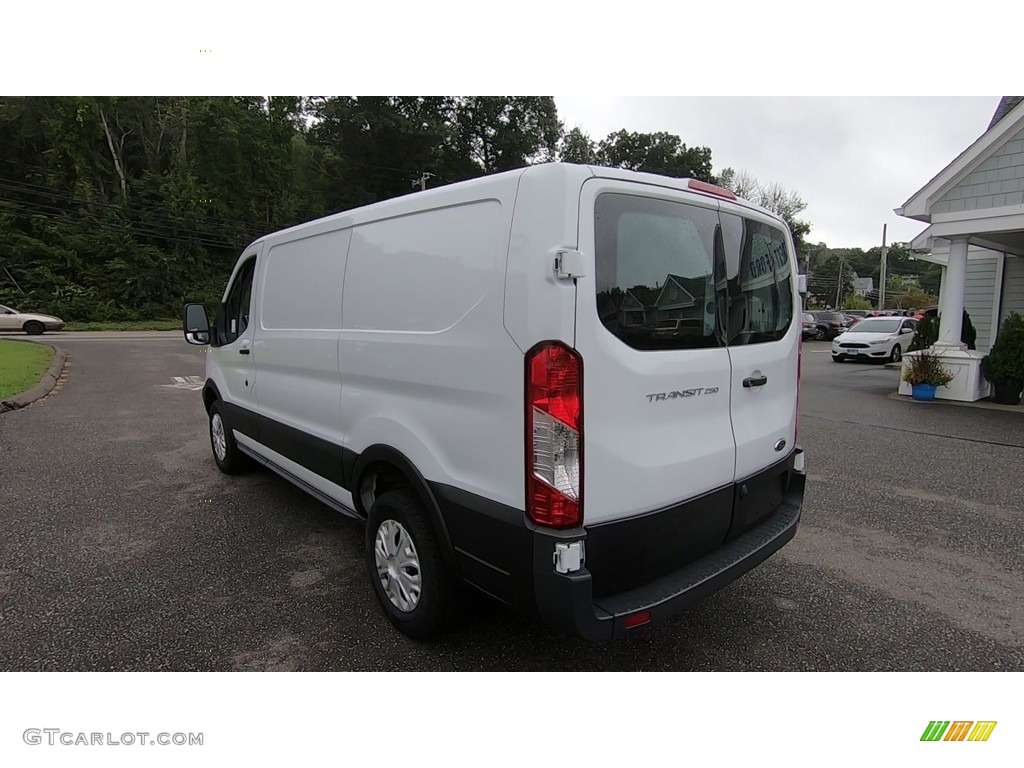 2019 Transit Van 250 LR Regular - Oxford White / Charcoal black photo #5