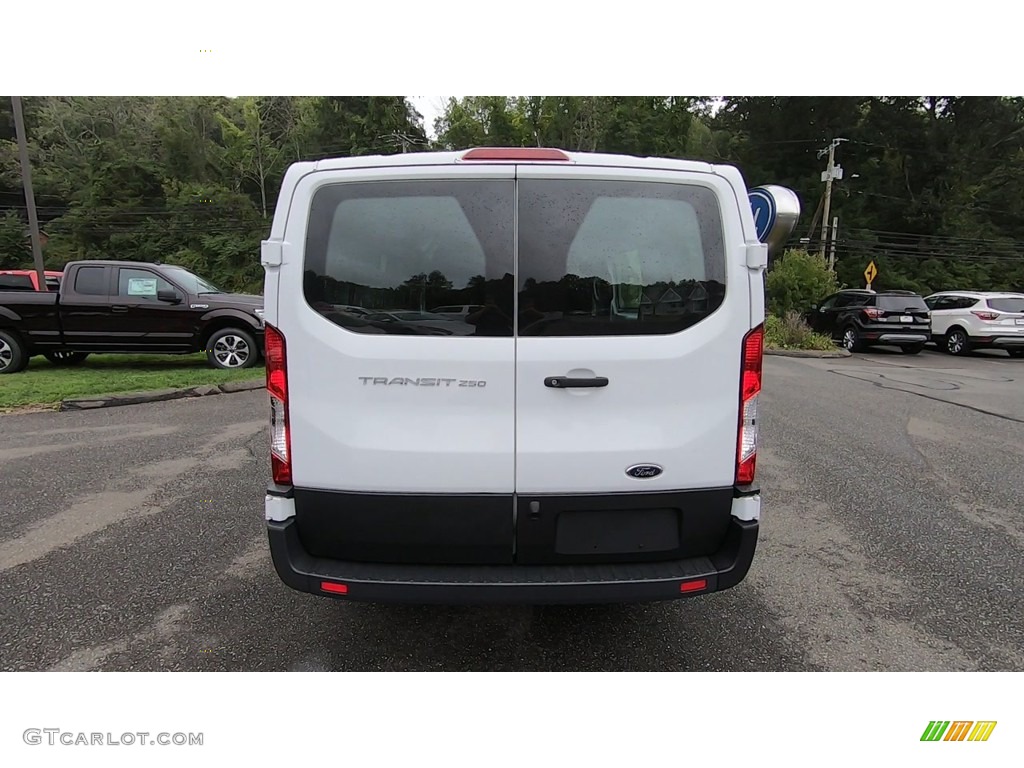 2019 Transit Van 250 LR Regular - Oxford White / Charcoal black photo #6