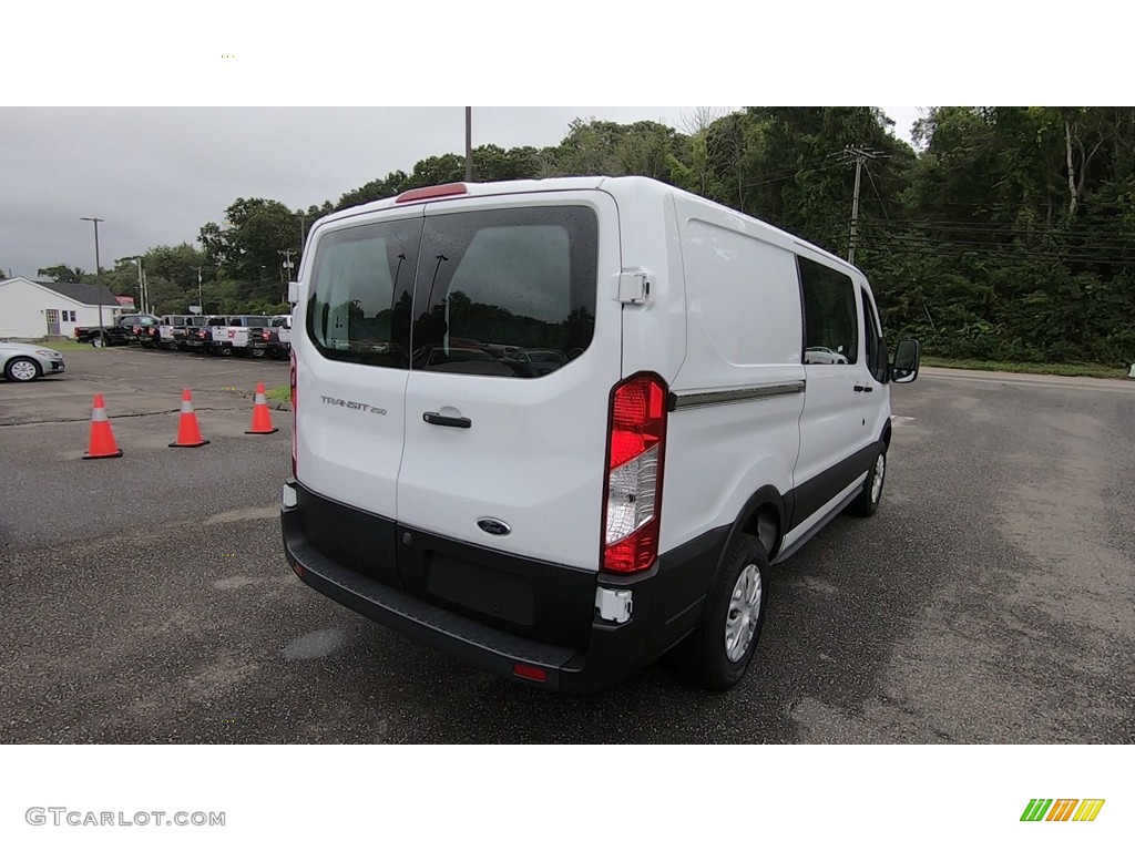 2019 Transit Van 250 LR Regular - Oxford White / Charcoal black photo #7