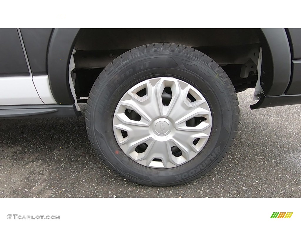 2019 Transit Van 250 LR Regular - Oxford White / Charcoal black photo #17