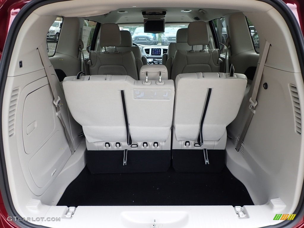 2020 Chrysler Pacifica Hybrid Touring L Trunk Photo #139394823