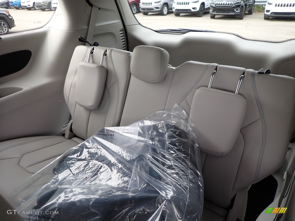 2020 Chrysler Pacifica Hybrid Touring L Rear Seat Photo #139394982