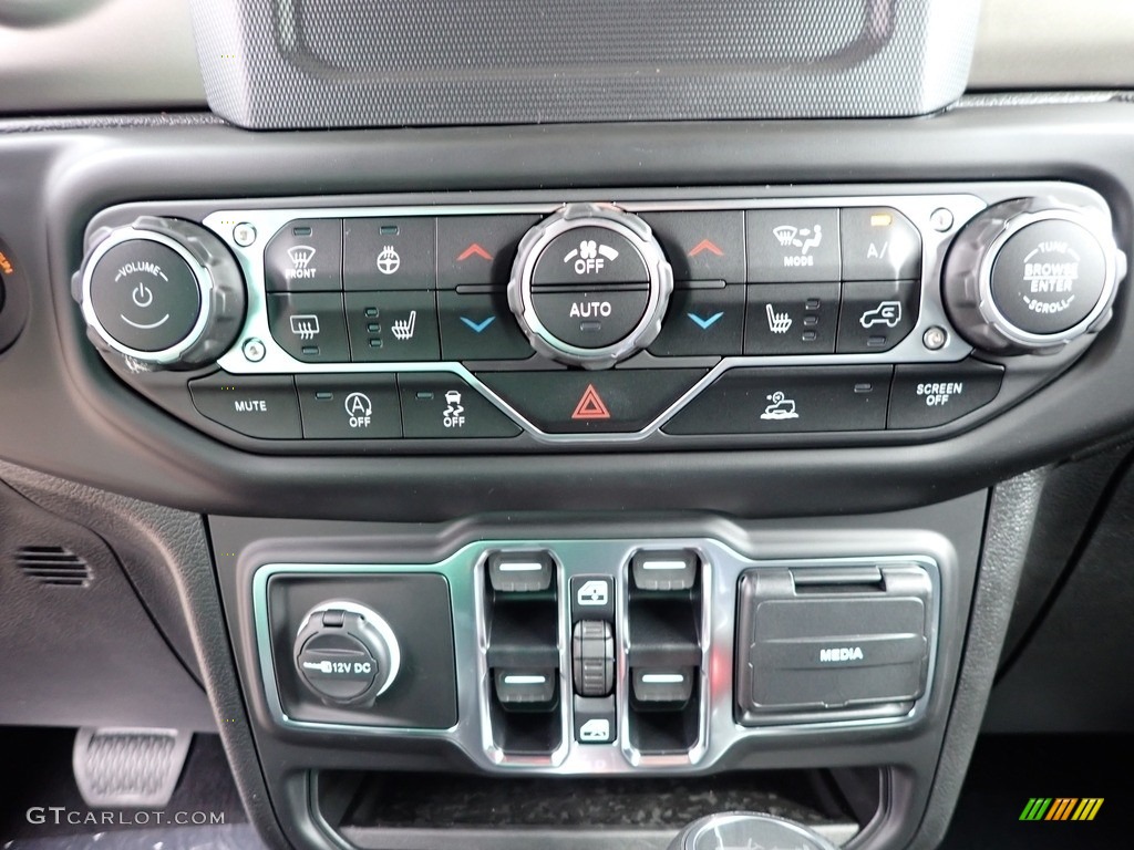 2021 Jeep Wrangler Unlimited Sport 4x4 Controls Photo #139395567