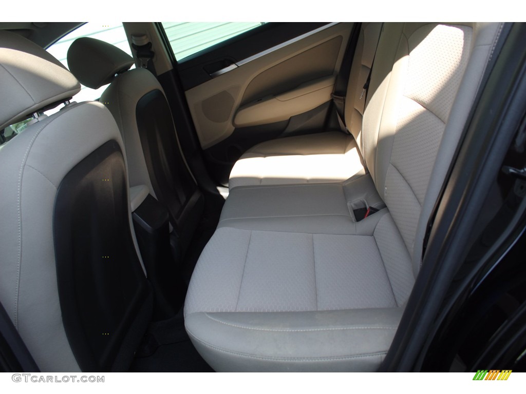 2019 Elantra SEL - Phantom Black / Beige photo #24