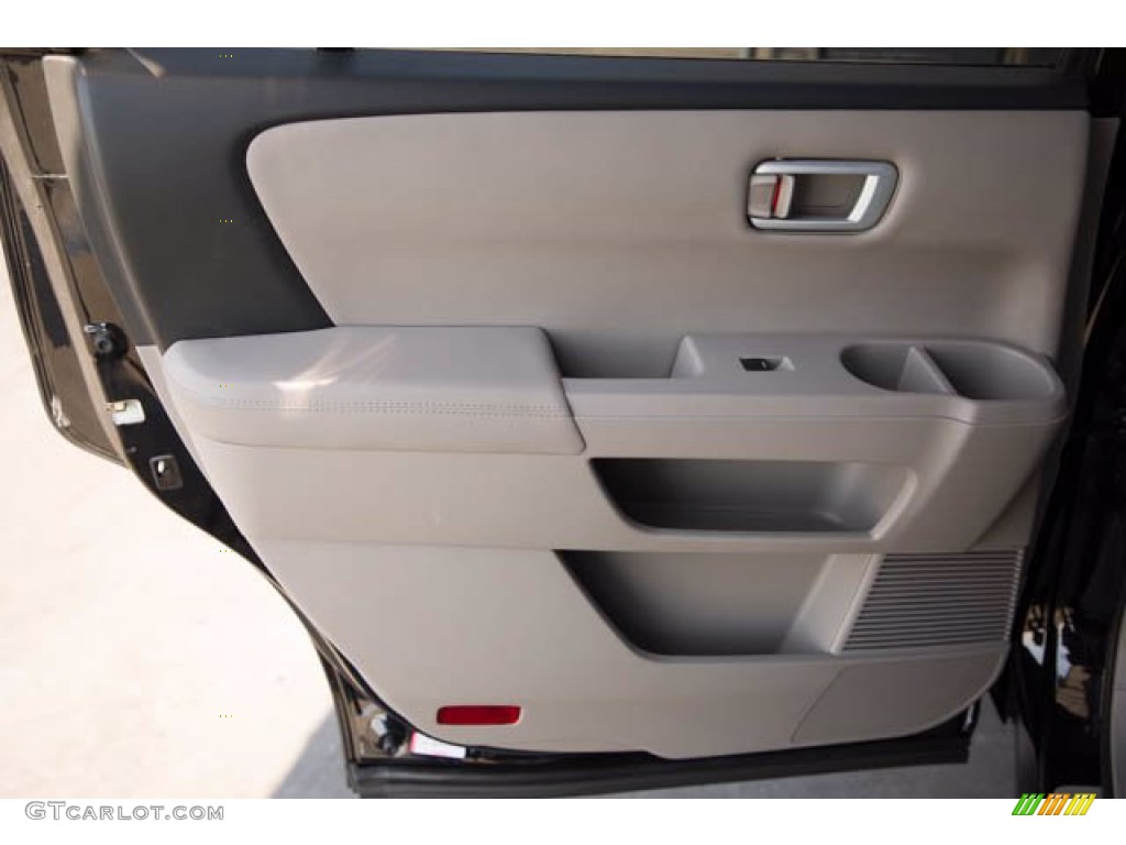 2015 Honda Pilot EX-L Door Panel Photos