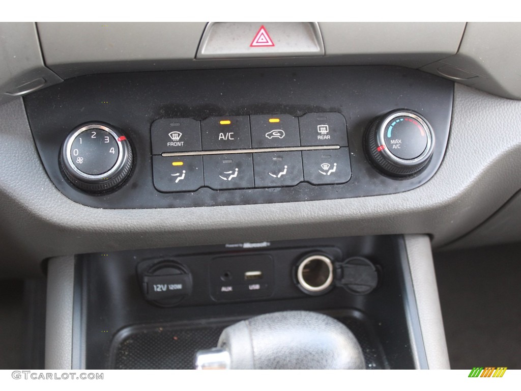 2015 Kia Sportage LX Controls Photo #139400907