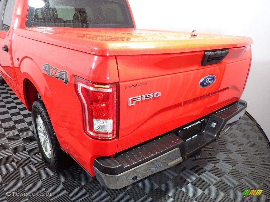 2017 F150 XL SuperCrew 4x4 - Race Red / Earth Gray photo #10