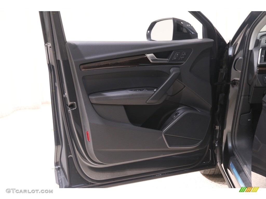 2019 Audi Q5 Premium Plus quattro Black Door Panel Photo #139403172