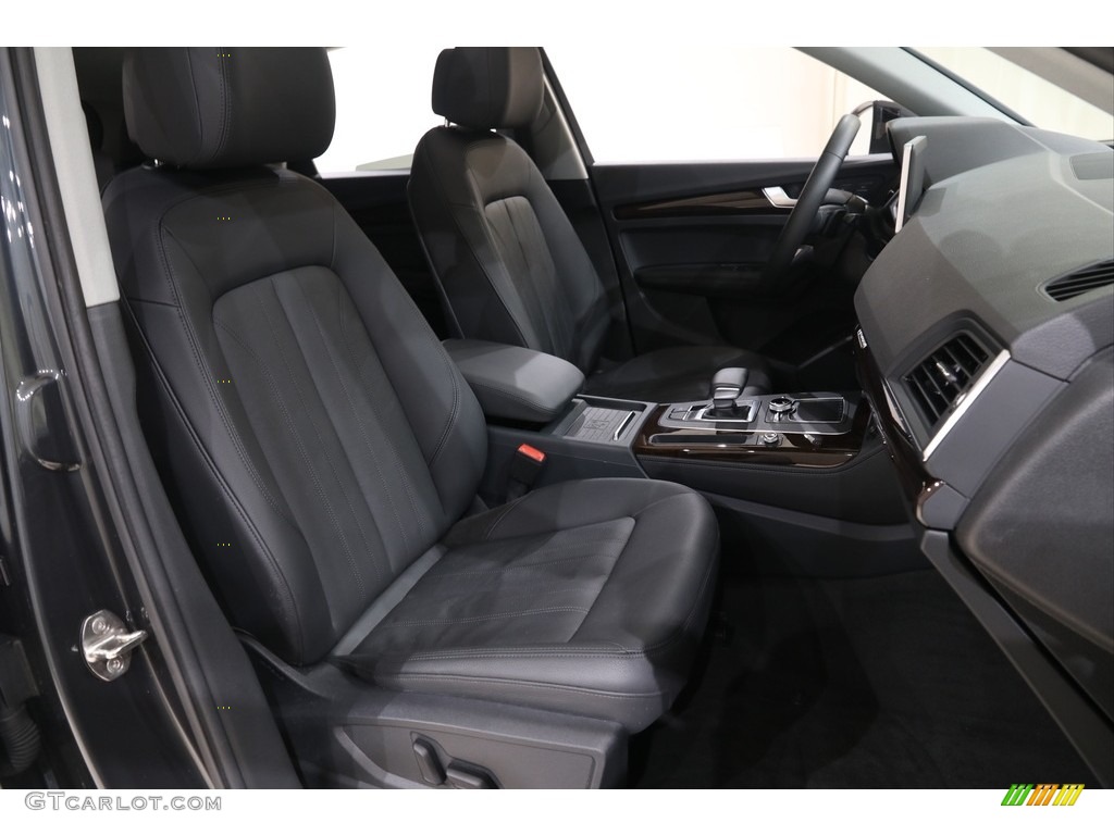 2019 Audi Q5 Premium Plus quattro Front Seat Photos
