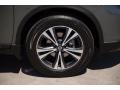 2017 Nissan Rogue SL Wheel and Tire Photo