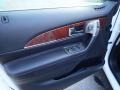 2013 White Platinum Tri-Coat Lincoln MKX AWD  photo #18