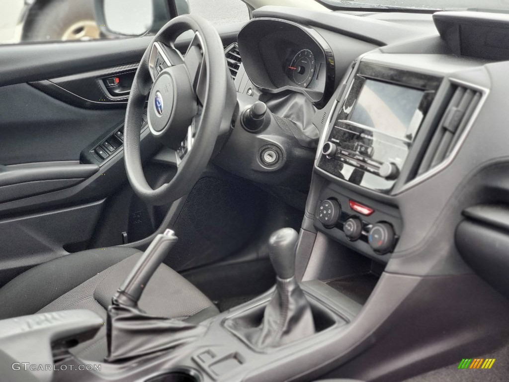 2017 Impreza 2.0i 5-Door - Carbide Gray Metallic / Black photo #3