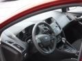 Hot Pepper Red - Focus SE Sedan Photo No. 11