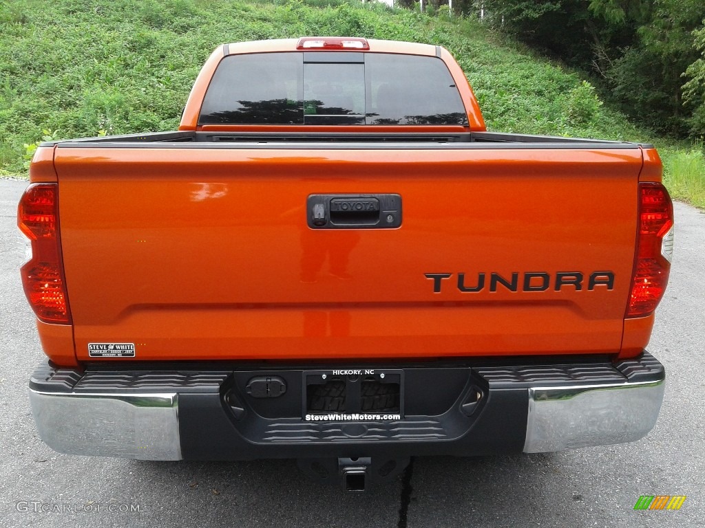 2016 Tundra SR5 Double Cab 4x4 - Inferno Orange / Black photo #7