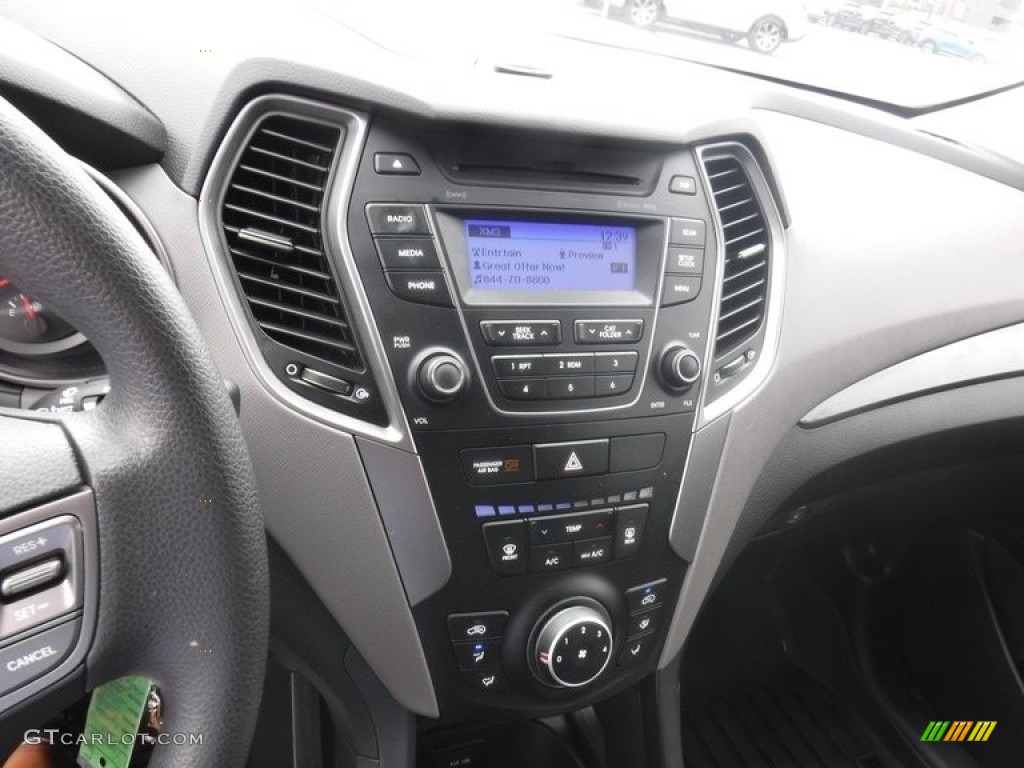 2016 Hyundai Santa Fe Sport AWD Controls Photo #139411499