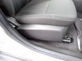 Ingot Silver - Focus SE Sedan Photo No. 25