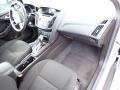 Ingot Silver - Focus SE Sedan Photo No. 26