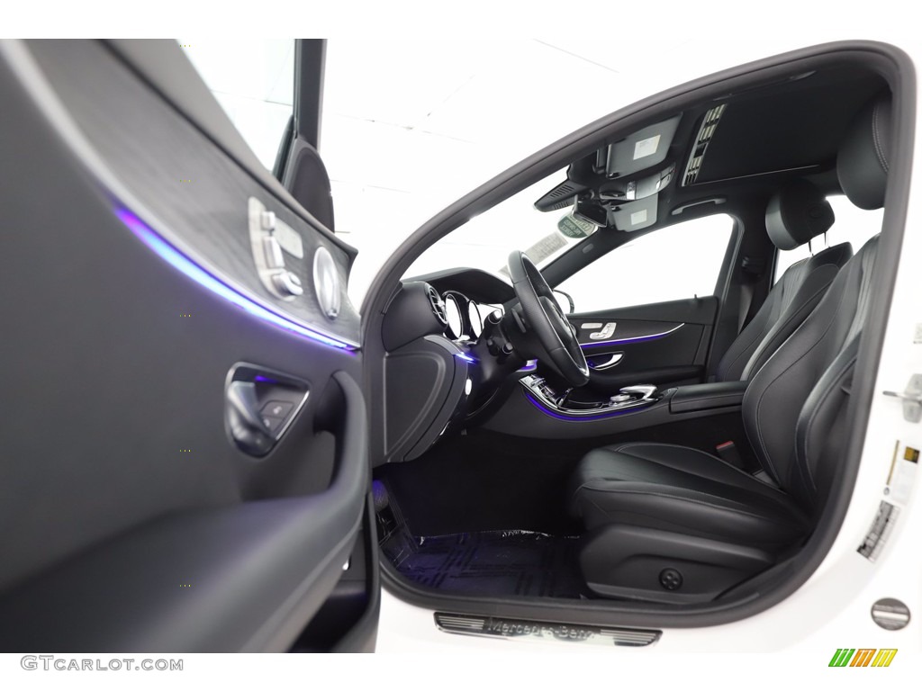 Black Interior 2017 Mercedes-Benz E 300 4Matic Sedan Photo #139420649
