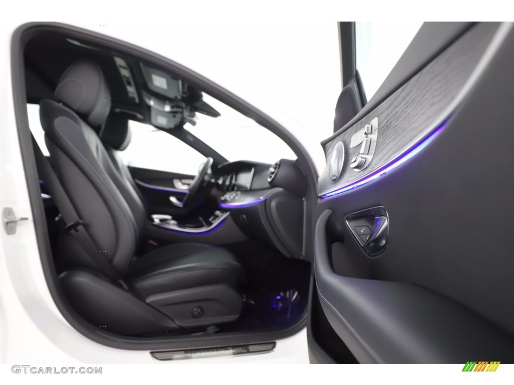 Black Interior 2017 Mercedes-Benz E 300 4Matic Sedan Photo #139420829