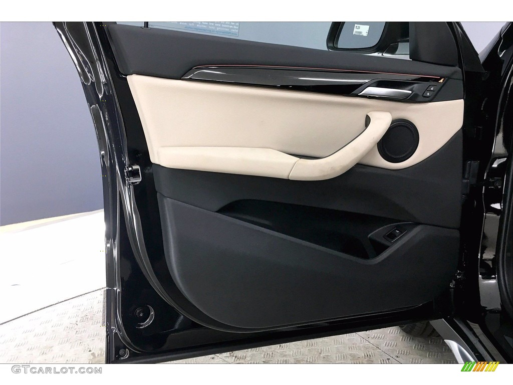 2021 BMW X1 sDrive28i Oyster Door Panel Photo #139424202