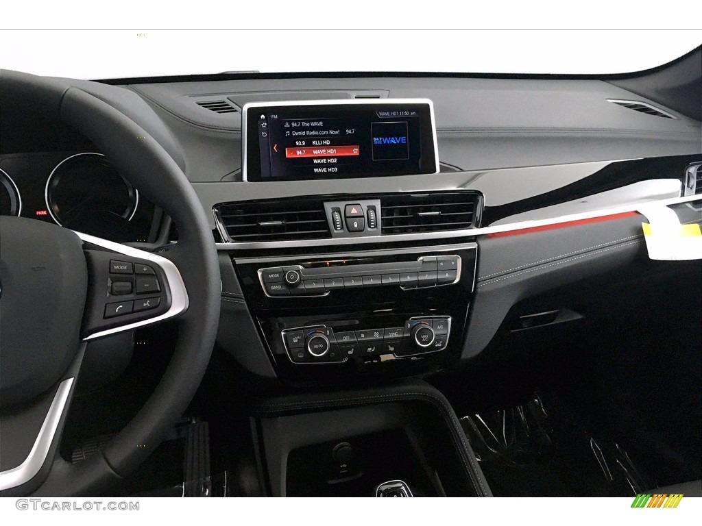 2021 BMW X1 sDrive28i Controls Photo #139424559