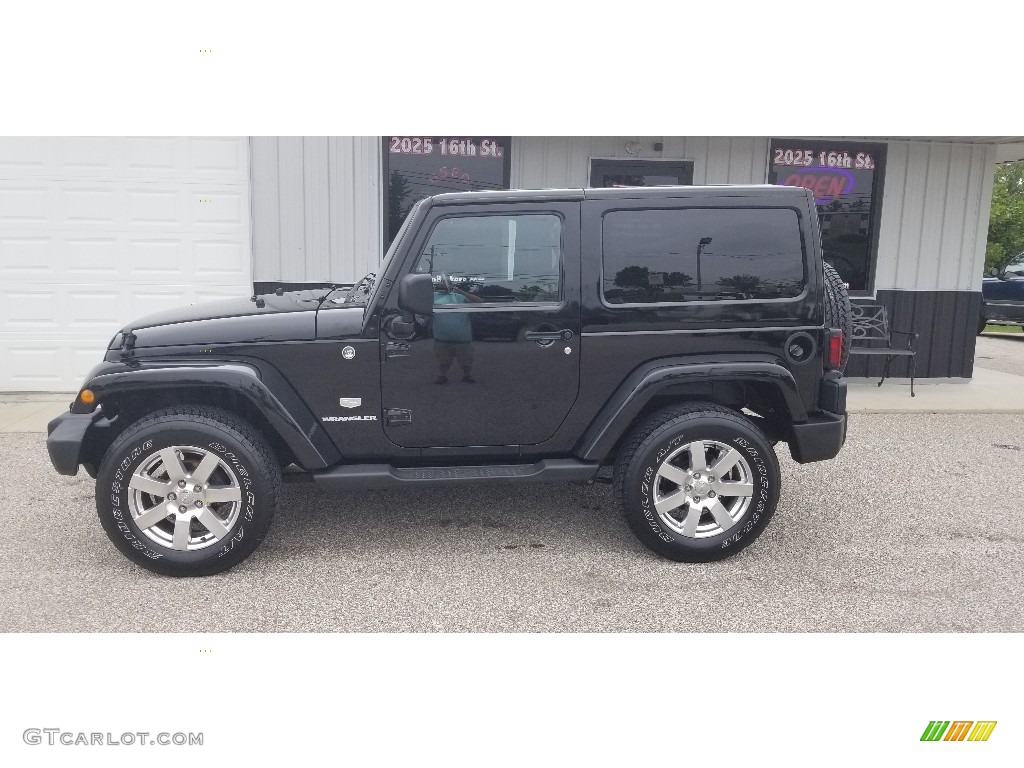 2011 Wrangler Sahara 70th Anniversary 4x4 - Black / Black/Dark Olive photo #5