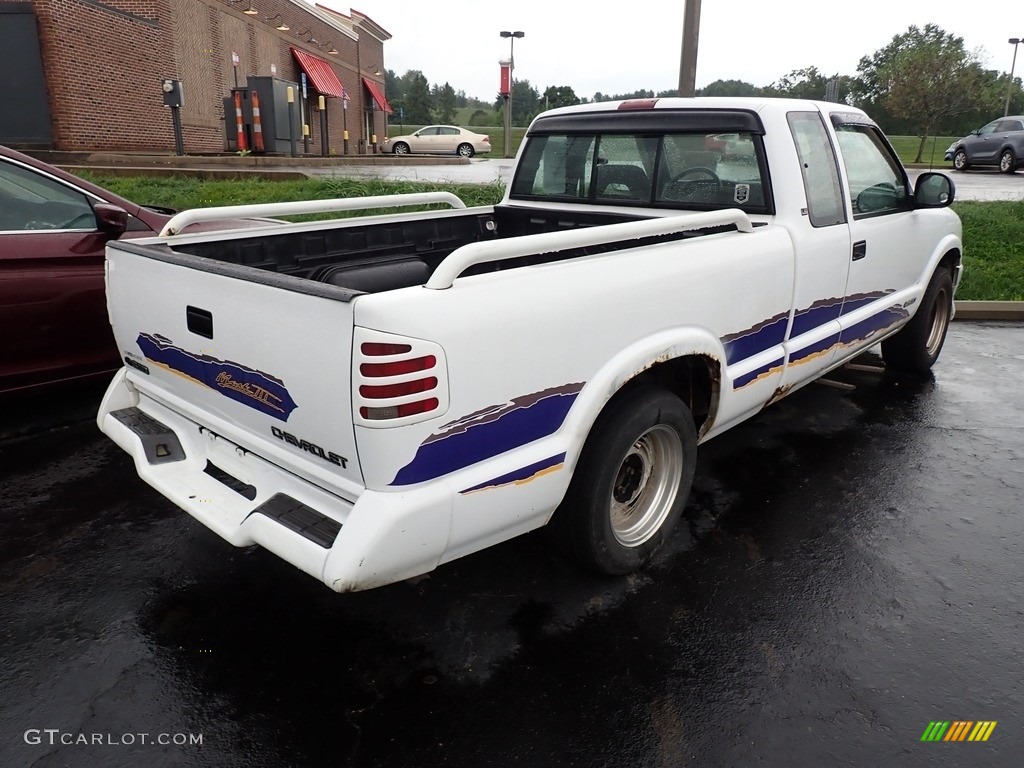1996 S10 LS Extended Cab - Summit White / Graphite photo #13