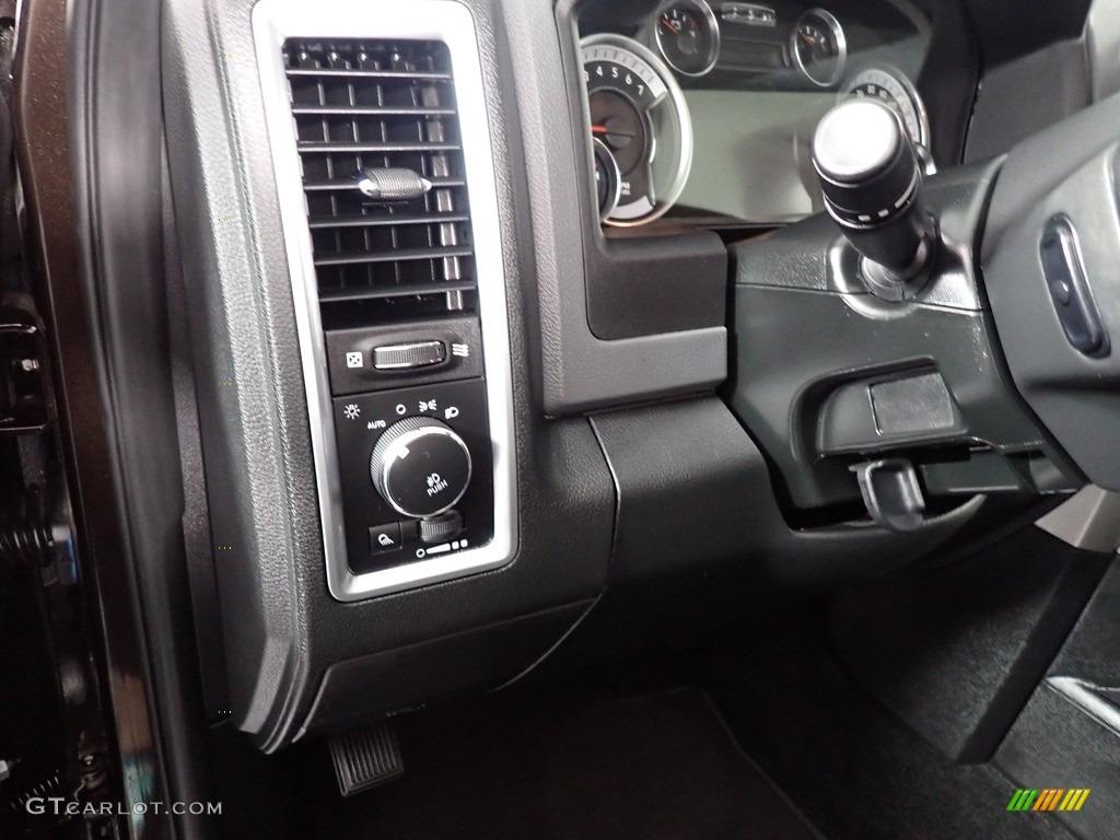 2017 1500 Big Horn Crew Cab 4x4 - Luxury Brown Pearl / Black/Diesel Gray photo #24