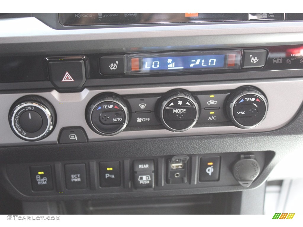 2018 Toyota Tacoma Limited Double Cab 4x4 Controls Photos