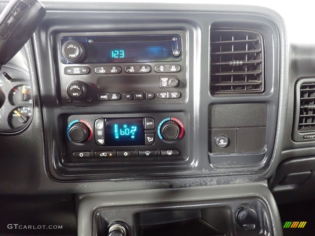 2006 GMC Sierra 1500 SLE Crew Cab 4x4 Controls Photos