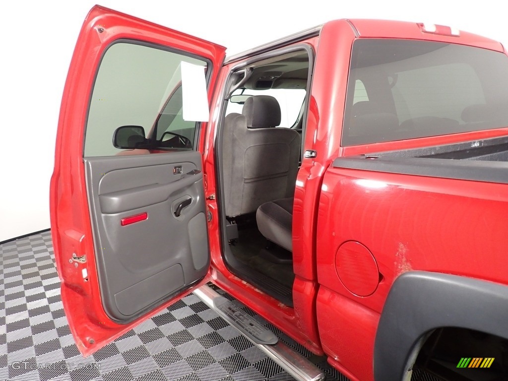 2006 Sierra 1500 SLE Crew Cab 4x4 - Fire Red / Dark Pewter photo #33