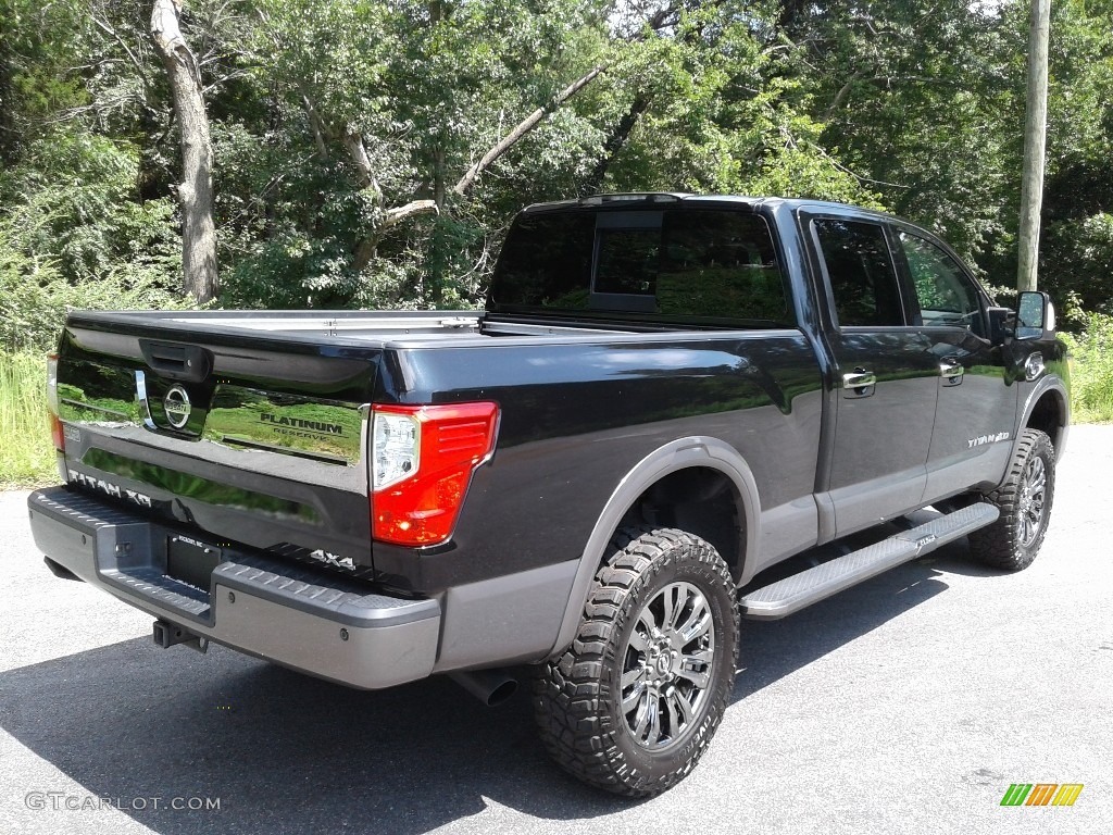 2017 TITAN XD Platinum Reserve Crew Cab 4x4 - Magnetic Black / Black/Brown photo #6
