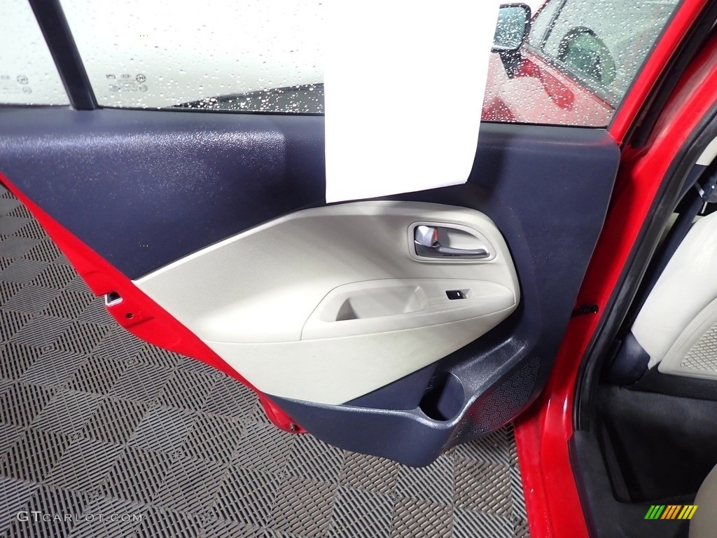 2013 Rio LX Sedan - Signal Red / Beige photo #20