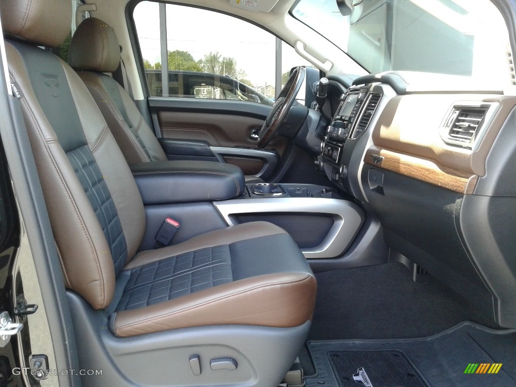 Black/Brown Interior 2017 Nissan TITAN XD Platinum Reserve Crew Cab 4x4 Photo #139431033
