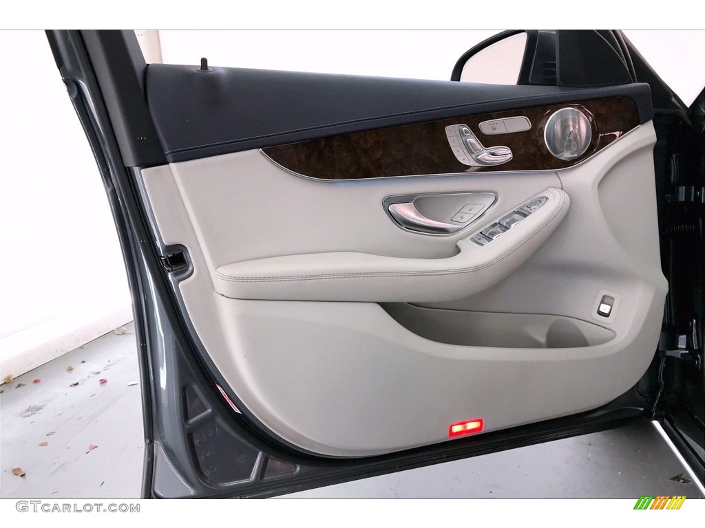 2017 Mercedes-Benz C 300 4Matic Sedan Crystal Grey/Black Door Panel Photo #139432650