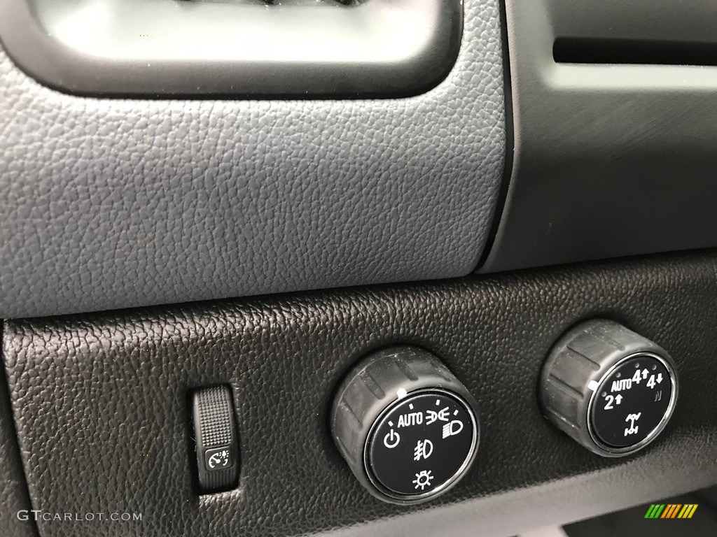 2019 Chevrolet Colorado Z71 Extended Cab 4x4 Controls Photo #139433943